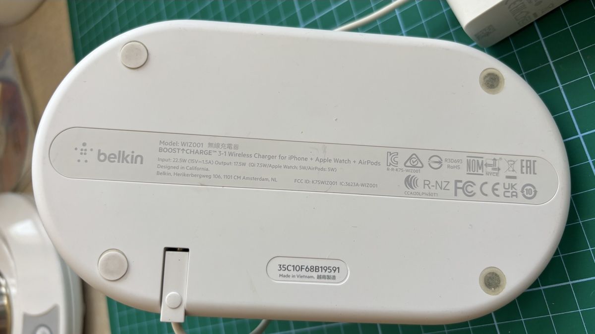 Caricabatterie: Ladestation Qi von Belkin – Usato da Wald ZH venduto da ukulele77 2