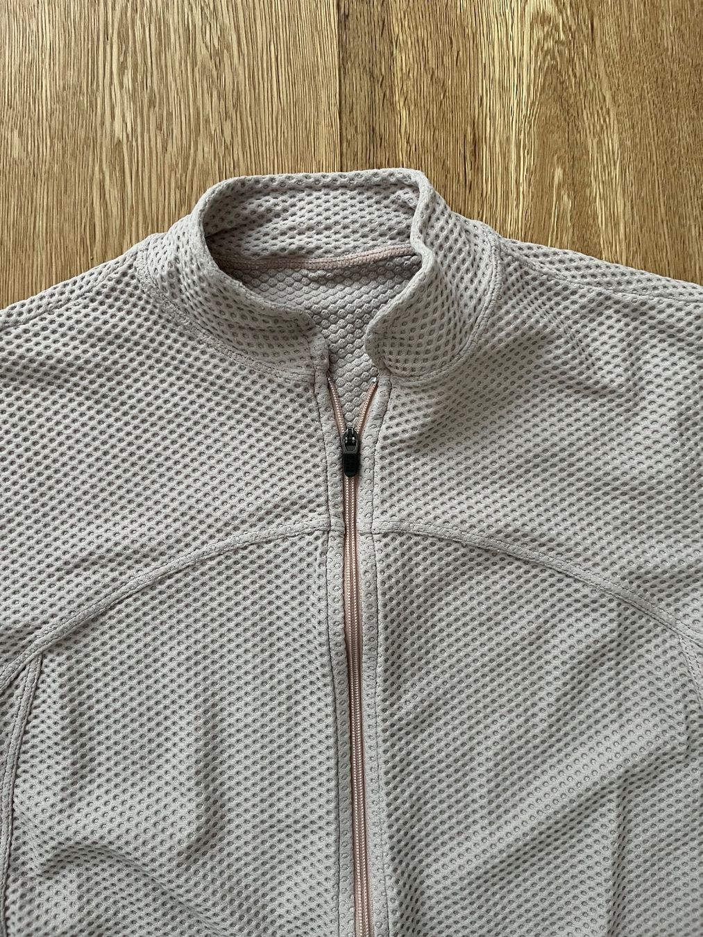 Camicette: Track & Field Sweatshirt, Gr. M – Usato da Interlaken venduto da fbnscl 4