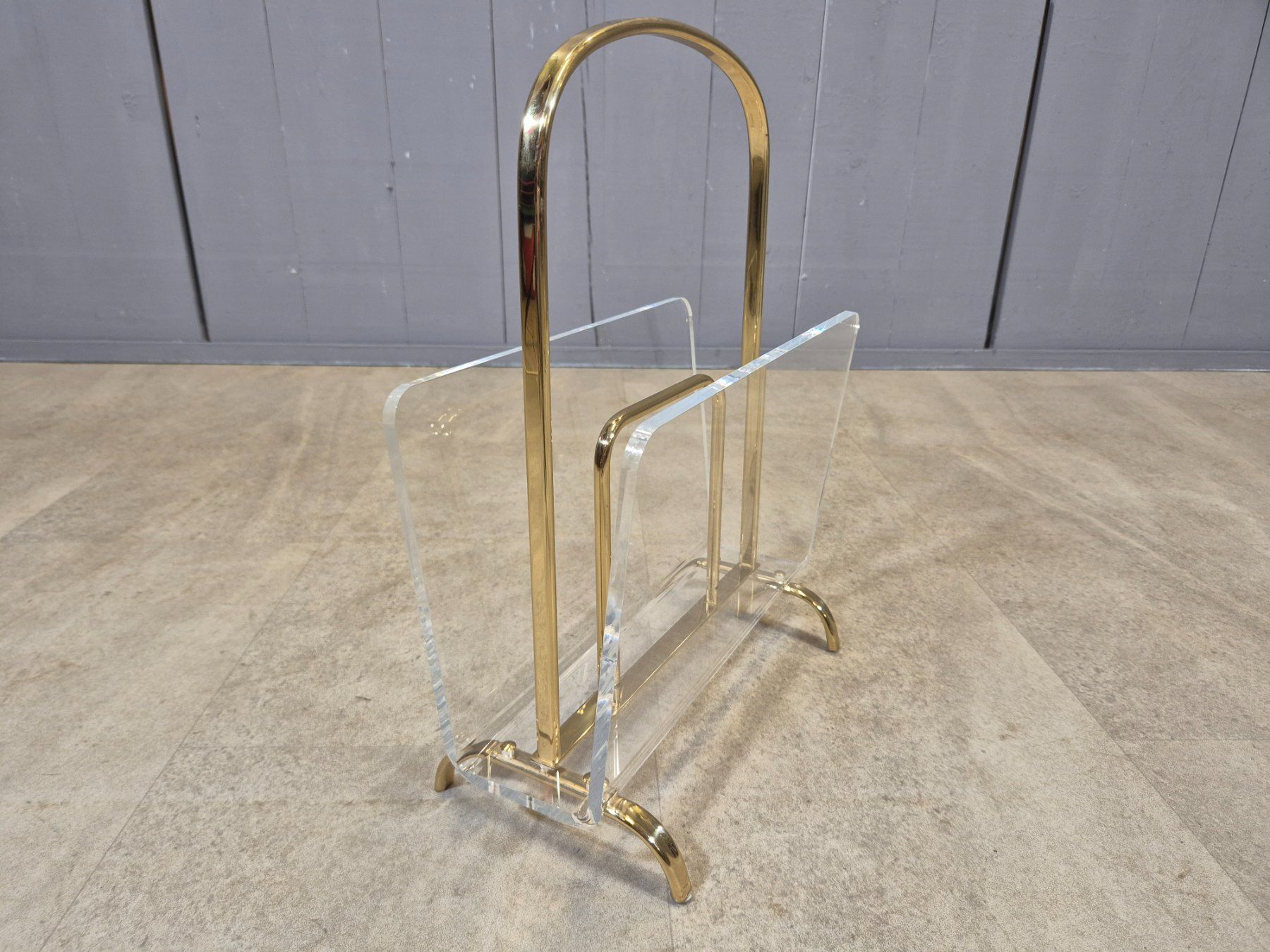 Altro per la casa: Messing Plexiglas Zeitschriftenständer Magazin Rack 60er – Usato da Nottwil venduto da Wondewa-Shop