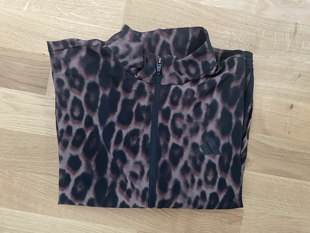 Giacche: Adidas Windbreaker Leopard print – Nuovo (secondo la descrizione) da Muntelier venduto da pagania 1