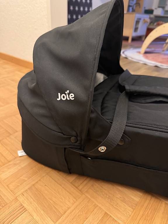 Carrozzine: Joie Soft Tragetasche und Winterfussack  – Usato da Pfäffikon SZ venduto da kara_melr 2