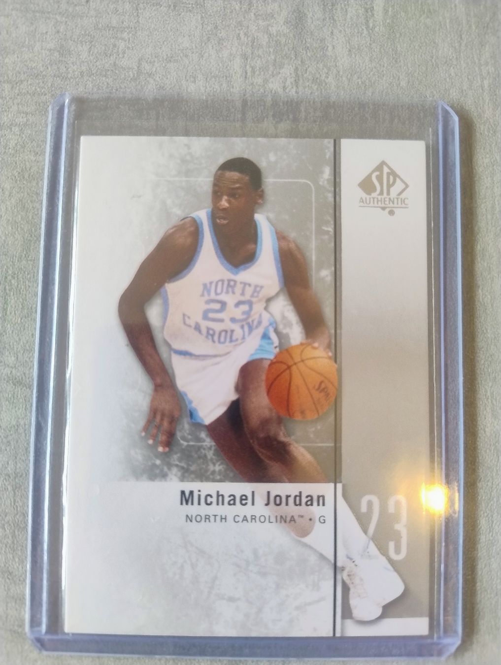 Nba Carte collezionabili: NBA 2011 SP AUTHENTIC #1 MICHAEL JORDAN – Nuovo (secondo la descrizione) da Martigny venduto da jul_7s5x