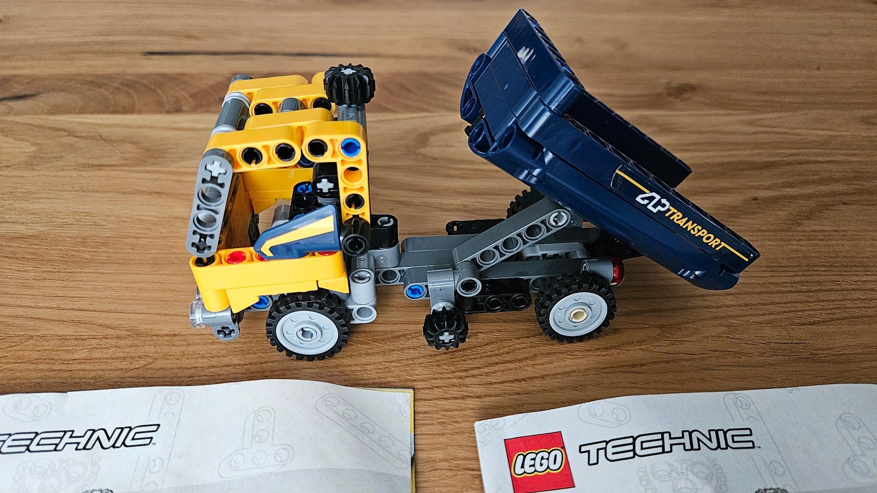 Lego Jeux de construction: Lego Kipplaster Technic #42147 – D'occasion à Goldach par Koland2 1