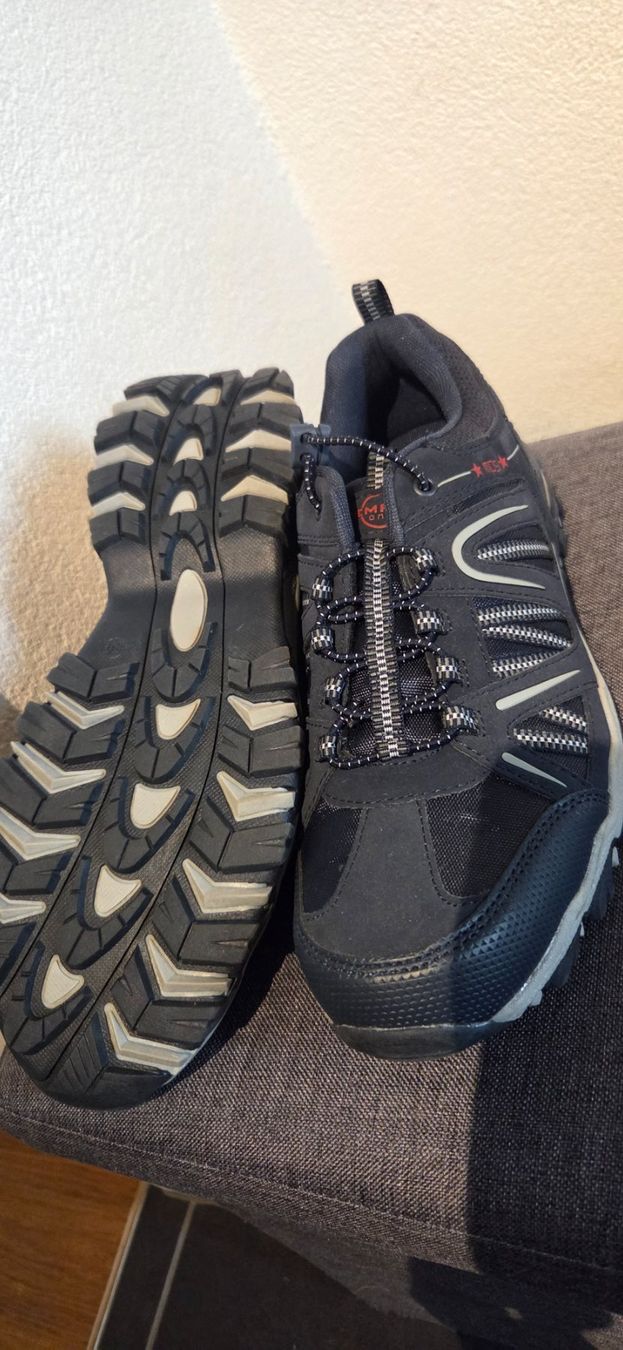 Scarpe da uomo: ZZZ: Wanderschuhe halbhoch Grösse 44 Neu – Nuovo (secondo la descrizione) da Bremgarten b. Bern venduto da Marge7979 1
