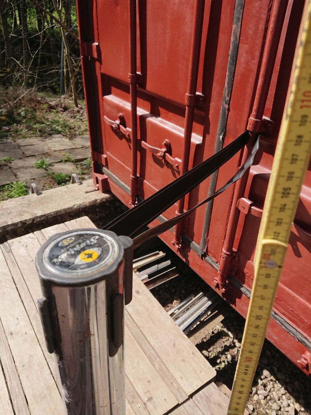 Zäune: Absperrgurt Set 1x Pfosten und 3x Wand – Gebraucht aus Wittenbach von Aberanders