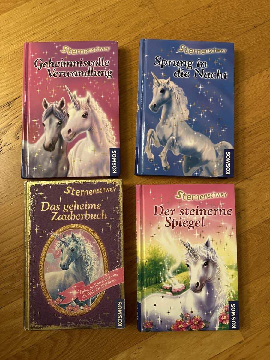 Libri: Bücherpaket Sternenschweif Pferde / Einhorn – Usato da Zürich venduto da Anba15