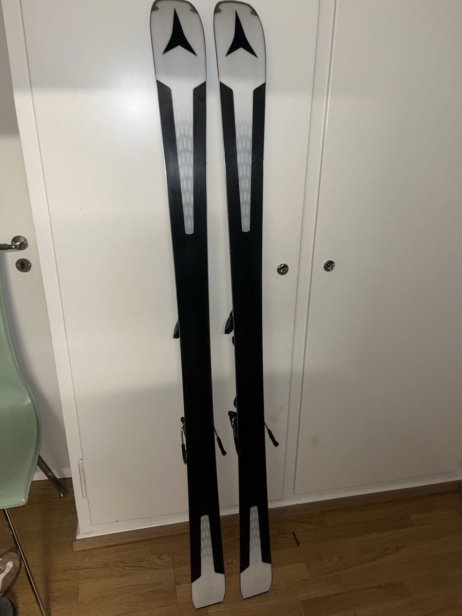 Atomic Skis: Atomic Ski Vantage 60 Ti – D'occasion à Zürich par Luise_1234 1
