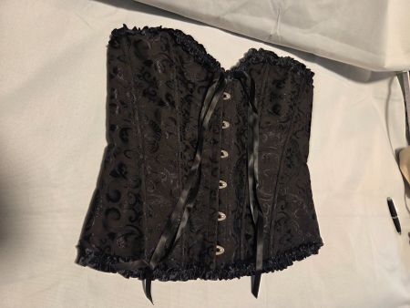 Edle schwarze Brokat-Corsage mit Schnürung & Rüschen, Gr. XL