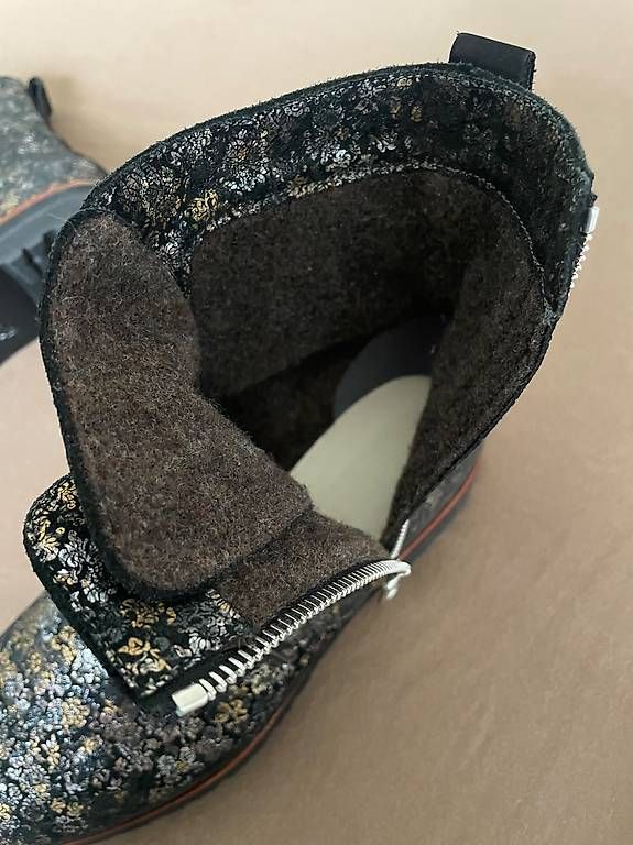 Scarpe da donna: Neue Damen-Winterschuhe Grösse 38/39 – Usato da Bern venduto da aeb_5smj 2