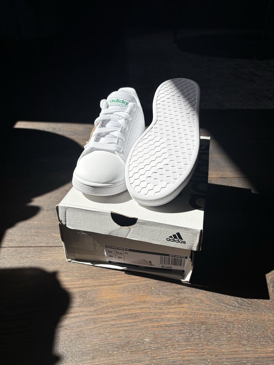 Adidas Scarpe per ragazzi: Basket adidas advantage taille 30 – Nuovo e nell'imballaggio originale da Onex venduto da cel_lf92