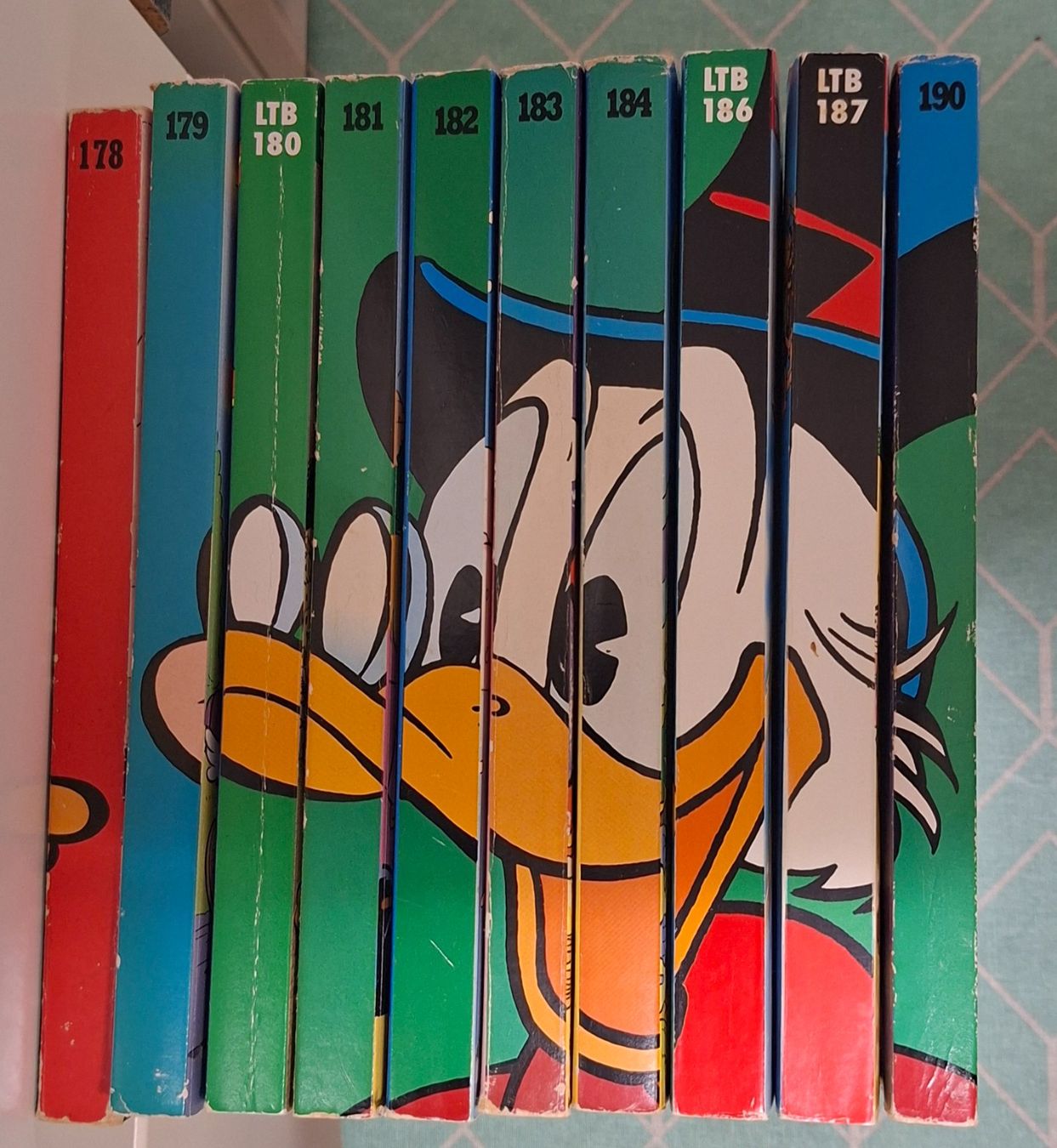 Fumetti: 10 Lustige Taschenbücher ab Fr.15.- – Usato da Bronschhofen venduto da Pummerlchen 2