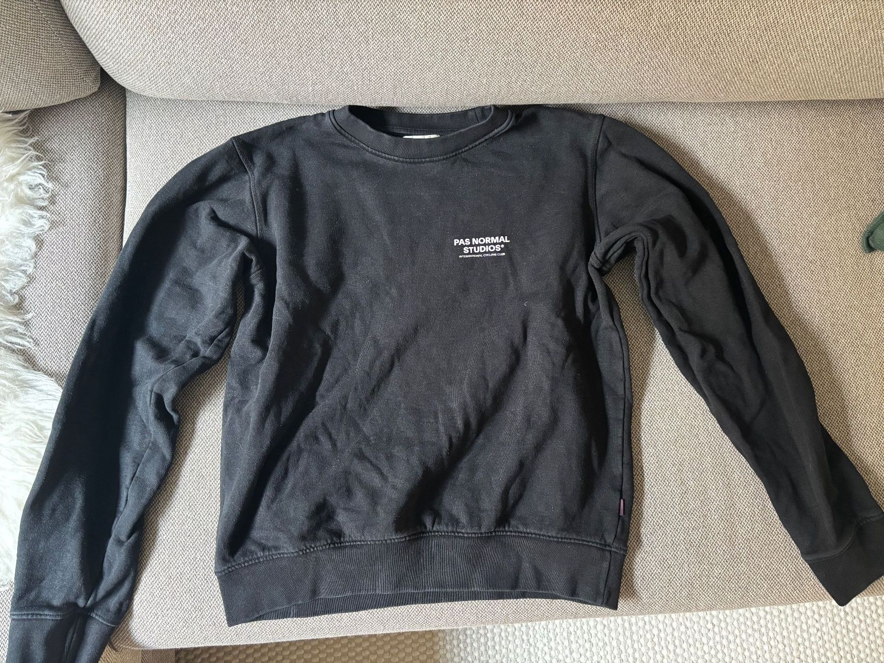 Pullover & Sweatshirts: PNS Pas Normal Studio Sweatshirt – Neu (gemäss Beschreibung) aus Dübendorf von jpr_scw7 1