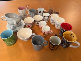 20 tasses et mugs - achat séparé possible