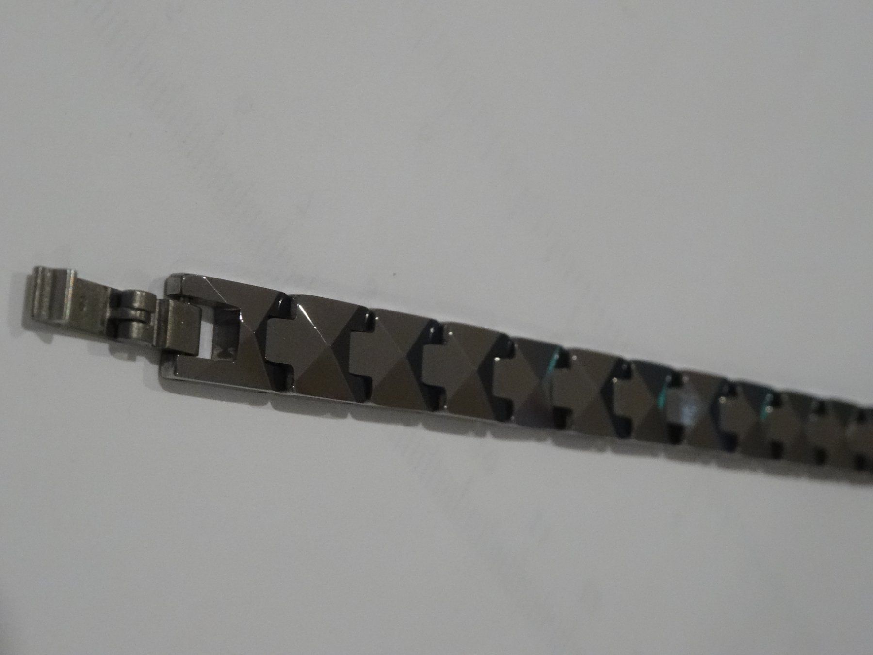 Bracciali & Braccialetti: Armband aus Wolfram – Nuovo e nell'imballaggio originale da Matten b. Interlaken venduto da kero71 2
