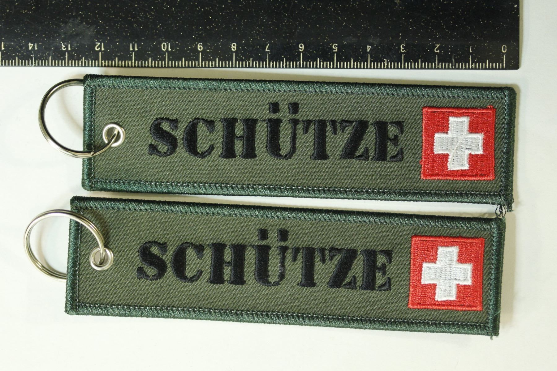 Portachiavi: 2 porte clef SCHUTZE – Nuovo (secondo la descrizione) da La plaine venduto da 762