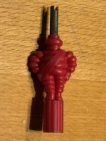 Tool d'autrefois: outil en forme du Bonhomme Michelin