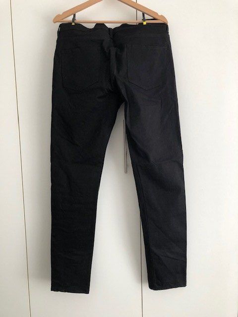 H&M Pantaloni: Hose, Herren, H&M, 34, schwarz, neu – Nuovo (secondo la descrizione) da Hünenberg See venduto da dustein 1