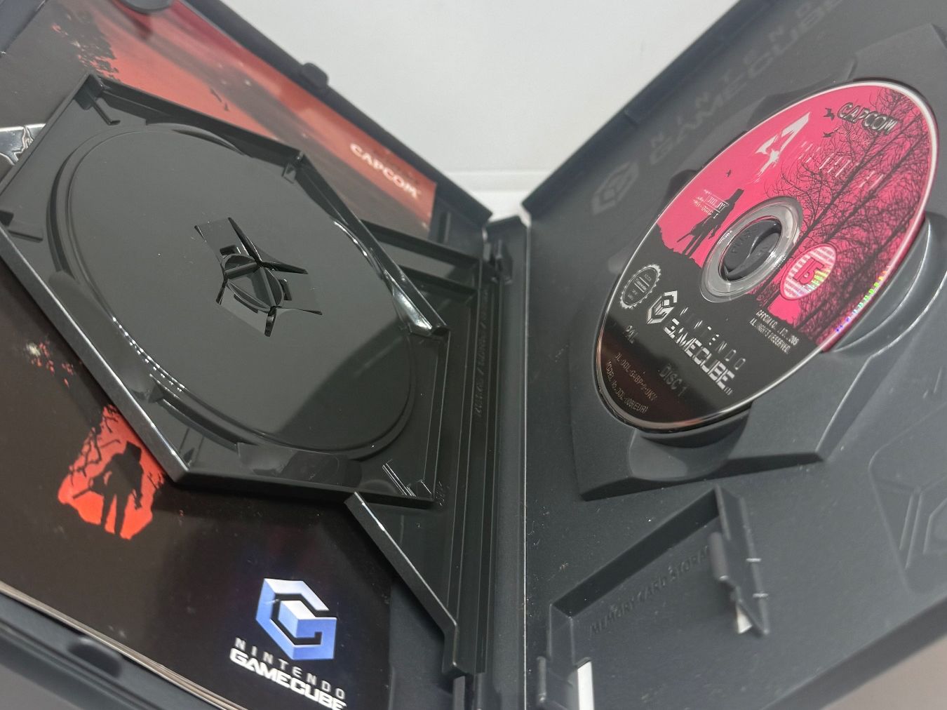 Nintendo Giochi: Resident Evil 4 Gamecube Nintendo – Usato da Dietlikon venduto da NESFEVER 2