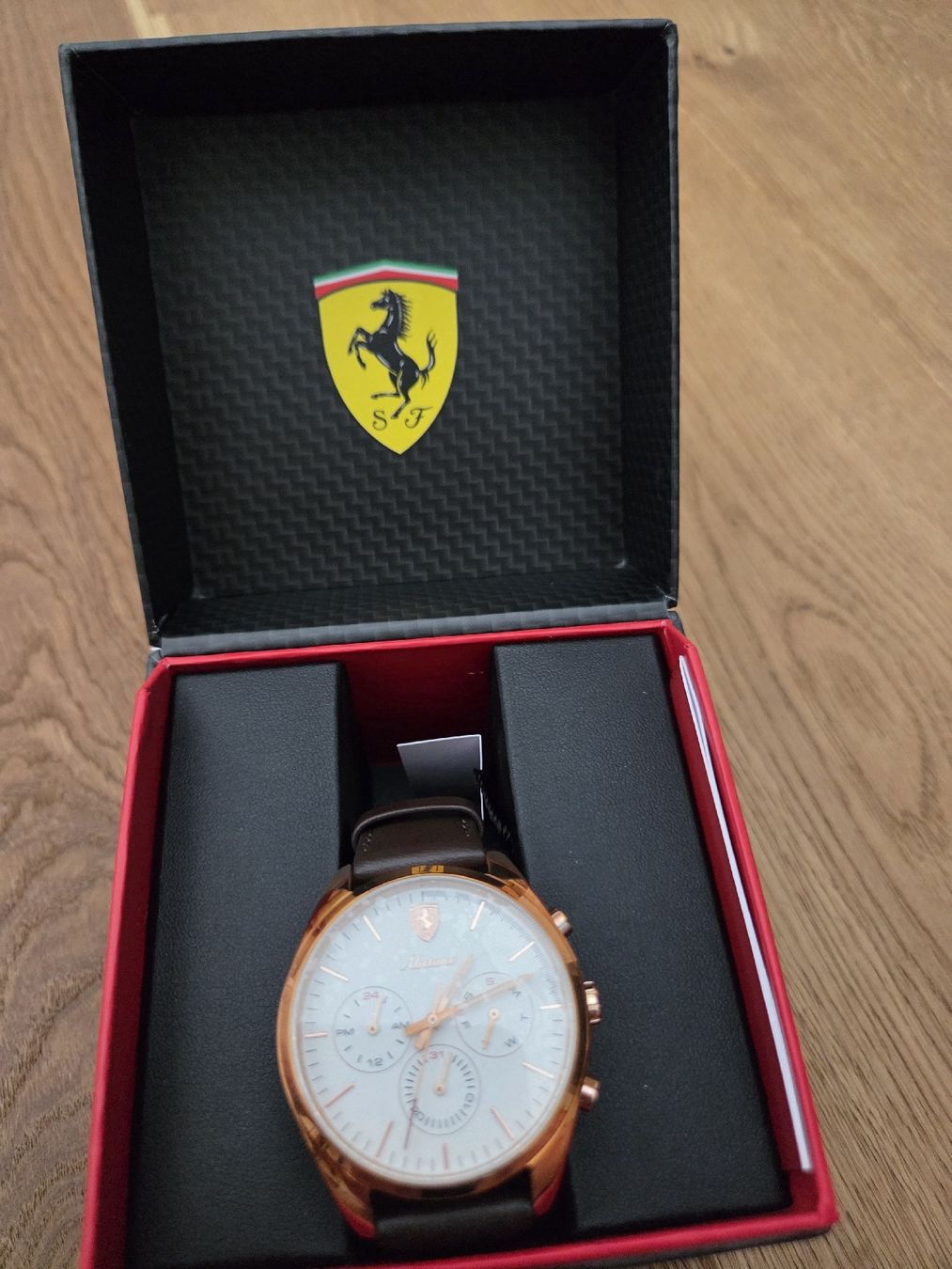 Ferrari Orologi: Ferrari Uhr mit Lederarmband – Nuovo e nell'imballaggio originale da Hochdorf venduto da lor_27