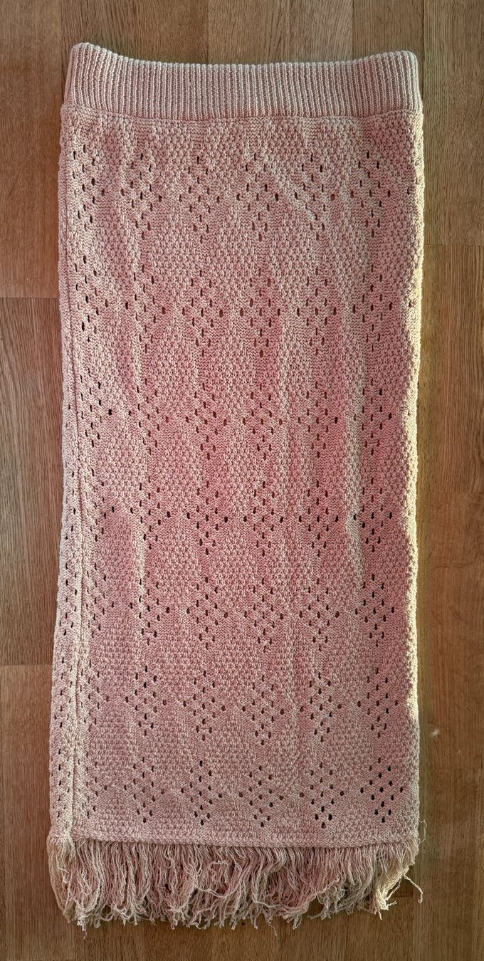 Mango Jupes: Spende Theodora Stiftung - Mango Strickrock Fransen - Gr S – D'occasion à Fällanden par La_Natie