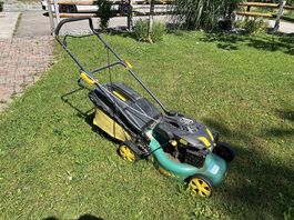Rasenmäher 