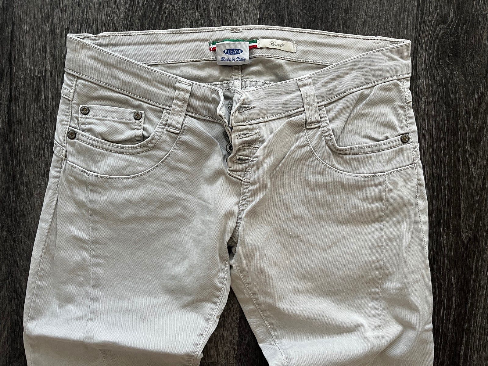 Please Jeans Jeans: PLEASE Jeans gris taille S – Usato da La Plaine venduto da Biliblue 1