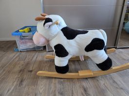 Schaukelkuh aus Holz und Plüsch