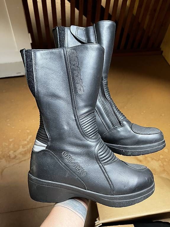 Completi & Tailleur: Damen Motorrad Bekleidung – Usato da Zofingen venduto da the_zjh6 1