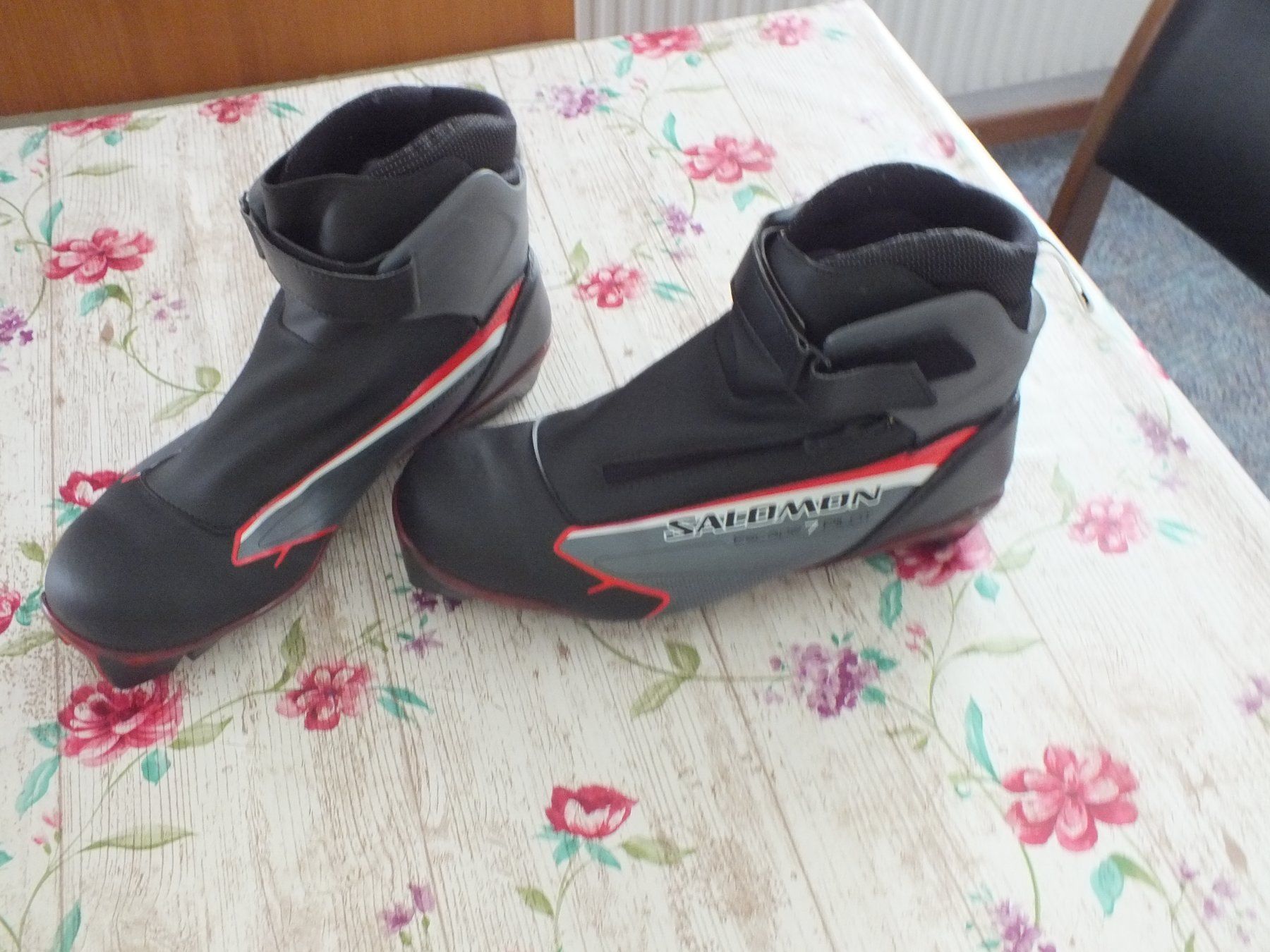 Atomic Skis: Langlaufski Atomic mit Schuhe – Gebraucht aus Kandergrund von hor_8xln 4
