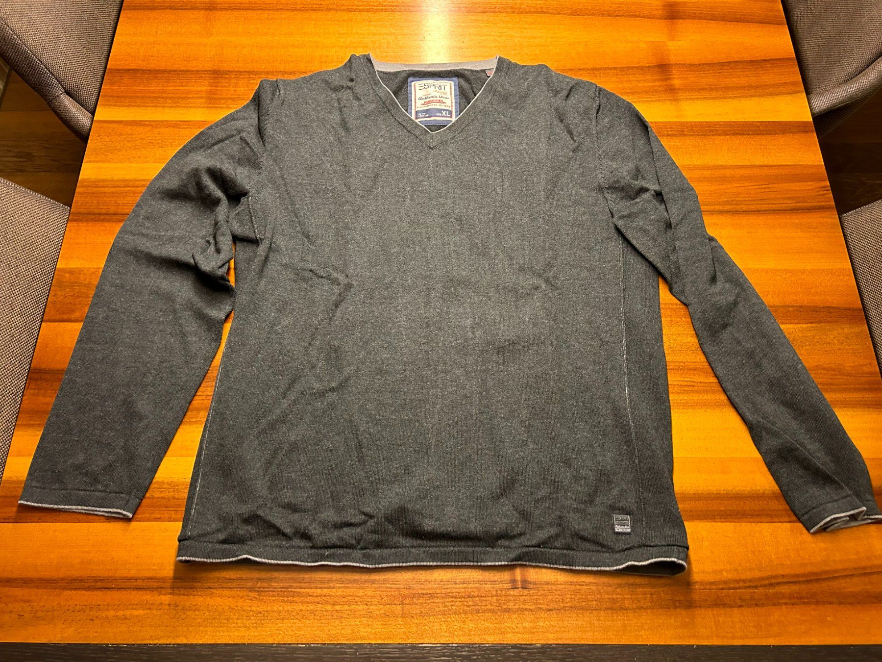Esprit Maglioni & Felpe: Herrenpullover von Esprit Dunkelgrau, Gr. XL – Usato da Root venduto da Bazli
