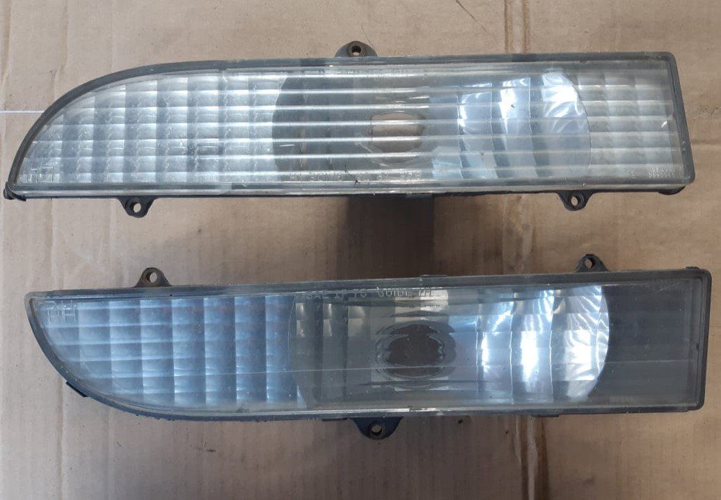 Tutti pezzi di ricambio auto: Standlicht Blinker 1975 Firebird – Usato da Niedergösgen venduto da usc_8fsx