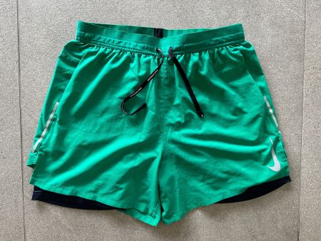 Nike Sportshorts mit Innenhose, Herren S