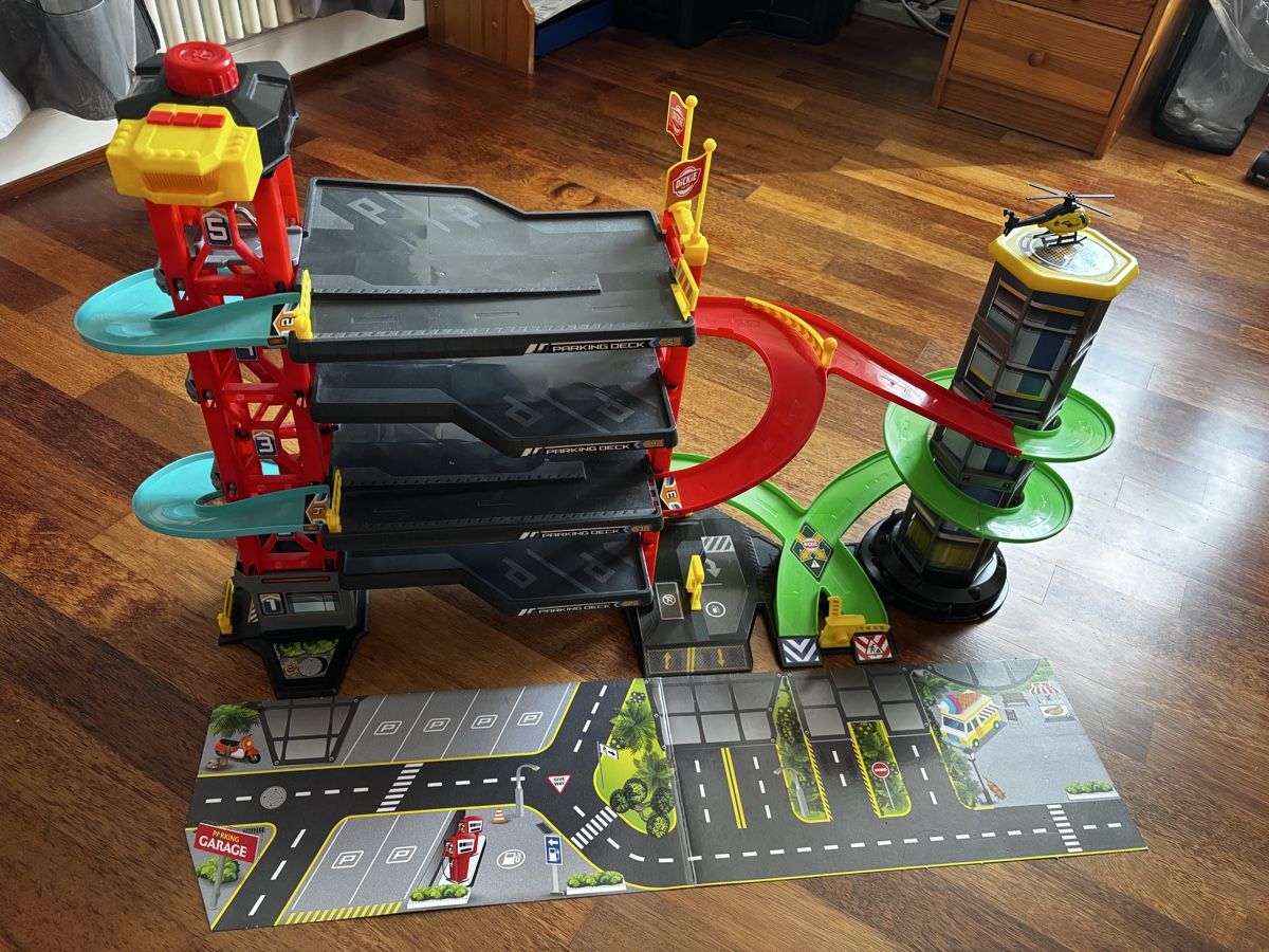 Dickie Toys Giocattoli: Parkgarage Dickie Toys – Usato da Amriswil venduto da Ka_Sc