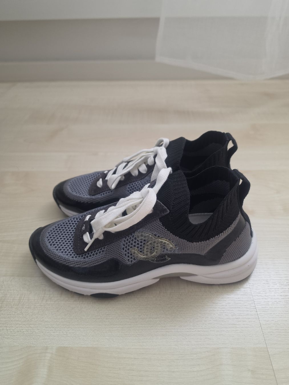 Chanel Scarpe da donna: Chanel 22 Cruise Schwarzer Sneaker – Nuovo (secondo la descrizione) da Baar venduto da reijin90