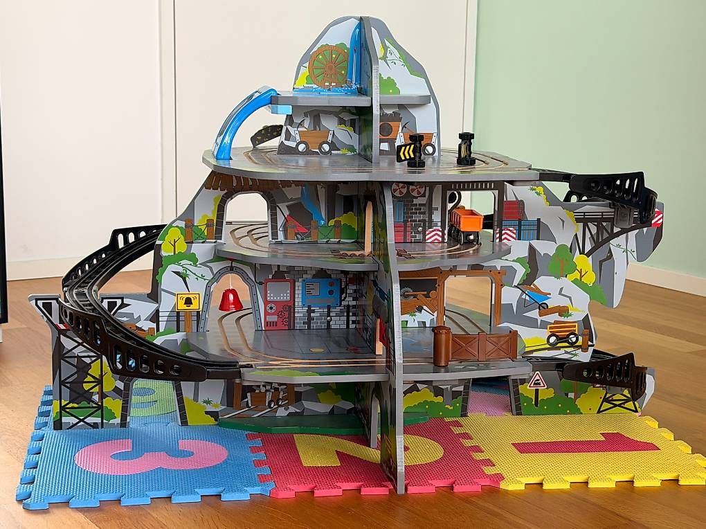 Spielzeuge: Hape Giant mountain mine – Gebraucht aus Oberrohrdorf von gerobona