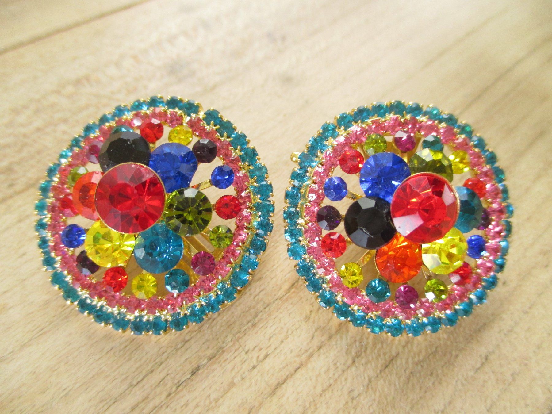 Ohrringe & -stecker: Statement Ohrclips Strass Vintage Clips Ohrringe – Gebraucht aus Rorschacherberg von Marubium 9