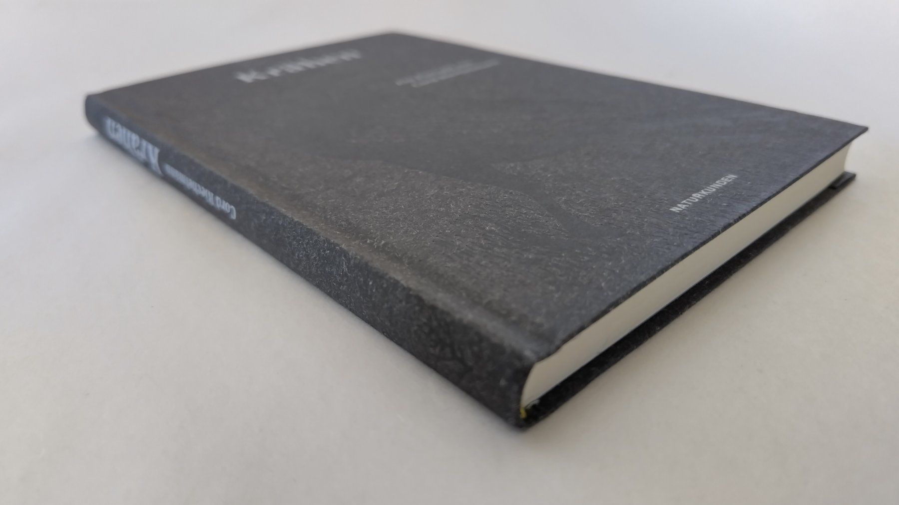 Libri: Krâhen - Ein Portrait / Vogel Buch 2013 mit 156 Seiten – Usato da Bellach venduto da JingleJerry 2