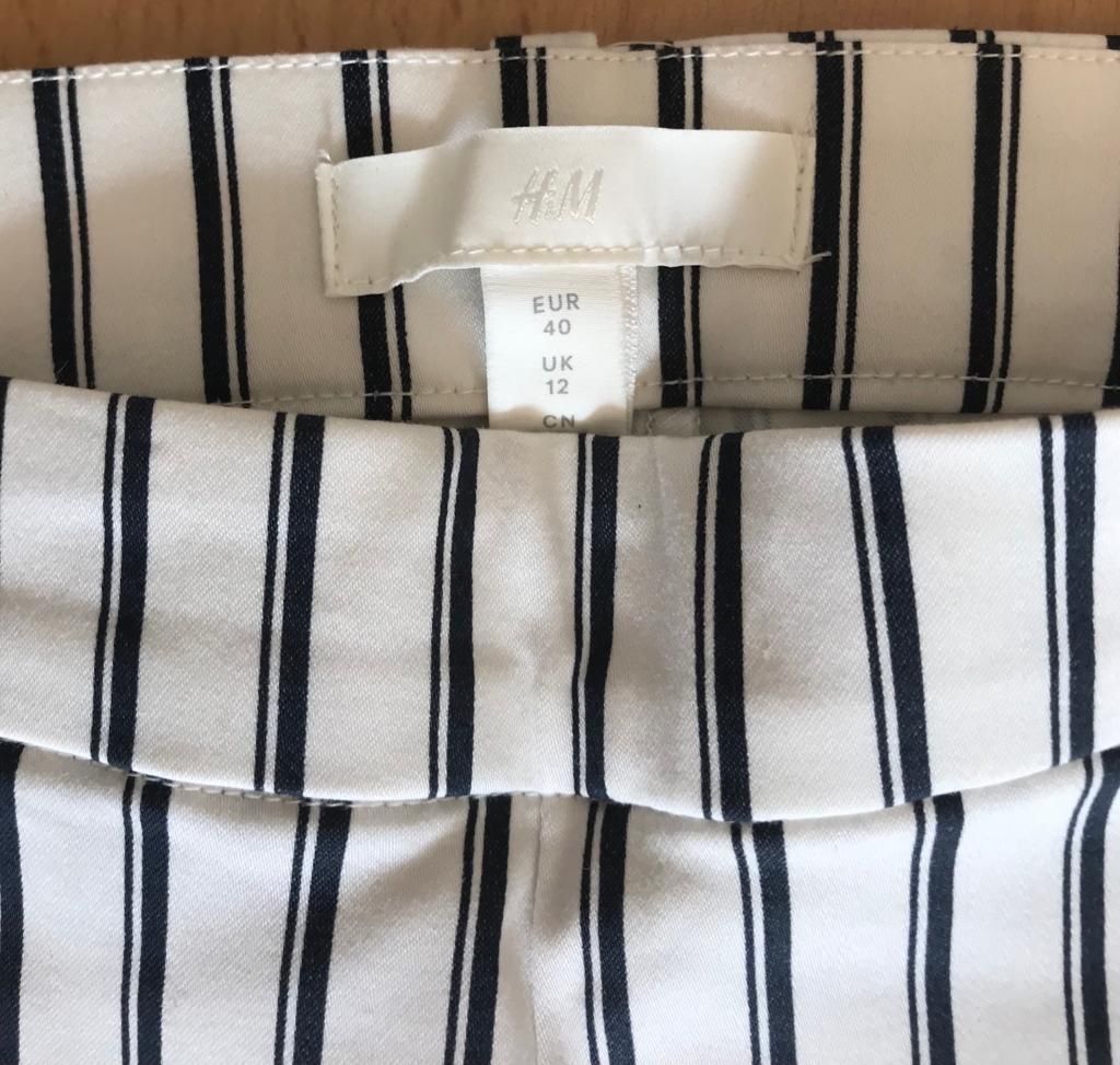 Pantalons: Elegante Hose mit Streifenmuster – D'occasion à Biel/Bienne par SandraDG 4