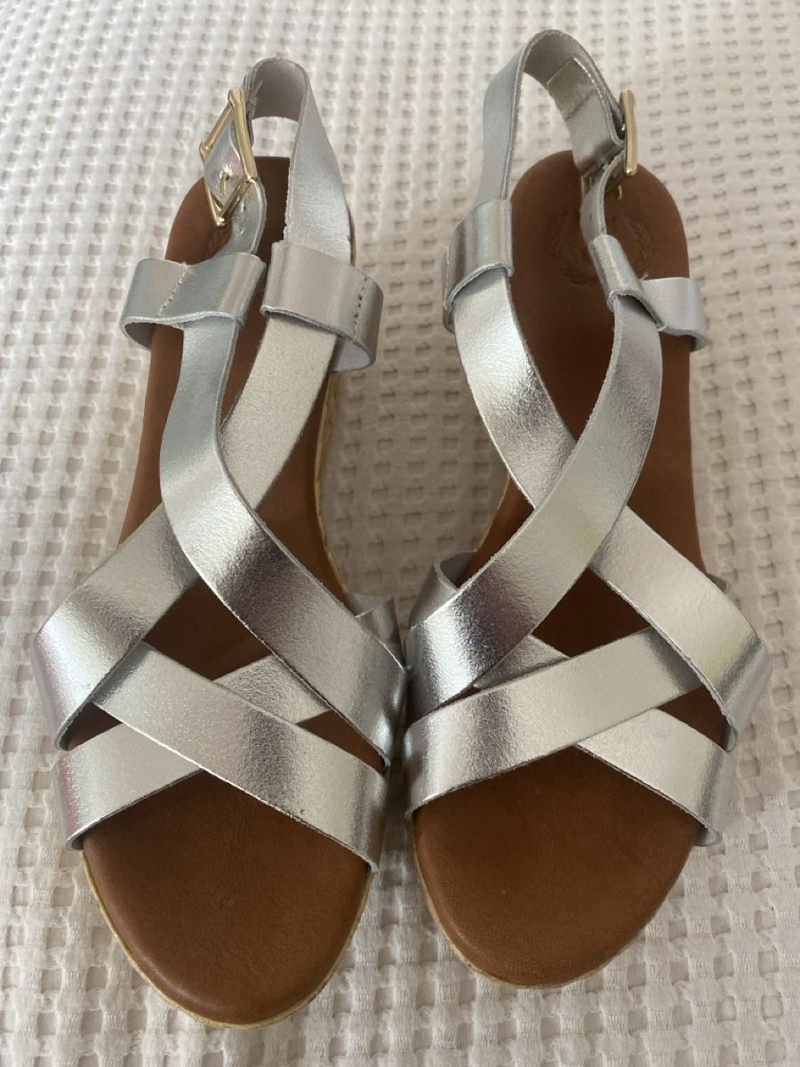 Scarpe da donna: Sandalen/wedges – Usato da Emmenbrücke venduto da Vicinolago