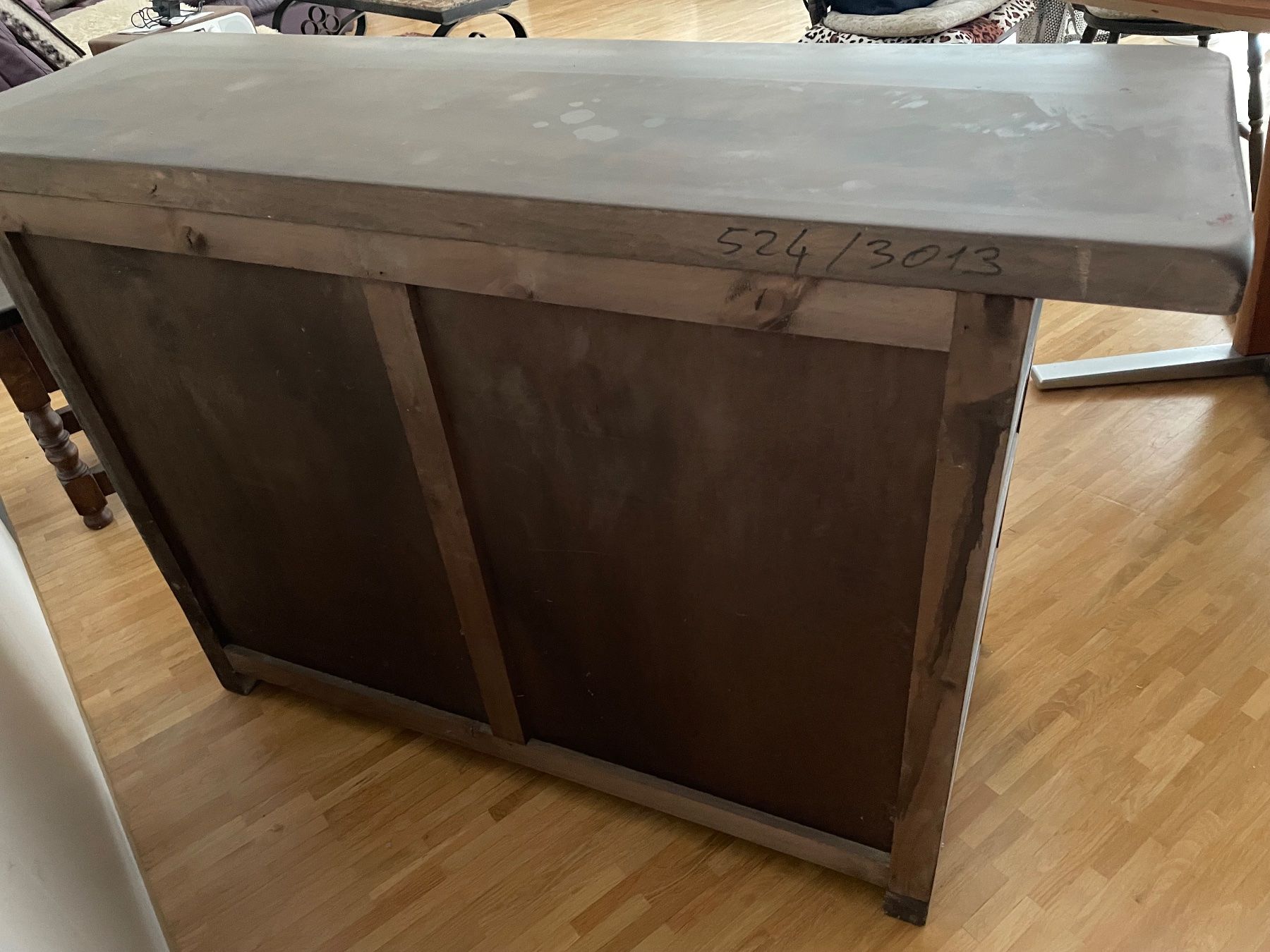 Cassettiere: Rustikale Anrichte/Sideboard spanischer Stil Schubladen/Türe – Usato da Winterthur venduto da moschtli20 7