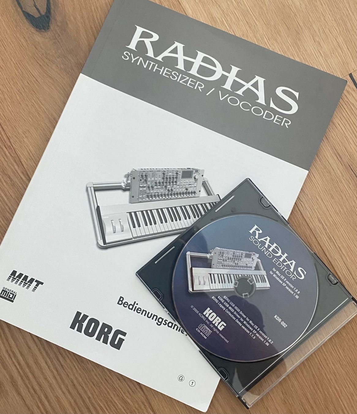 Korg Instruments de musique: Korg Radias – D'occasion à Meggen par rr74rr 3