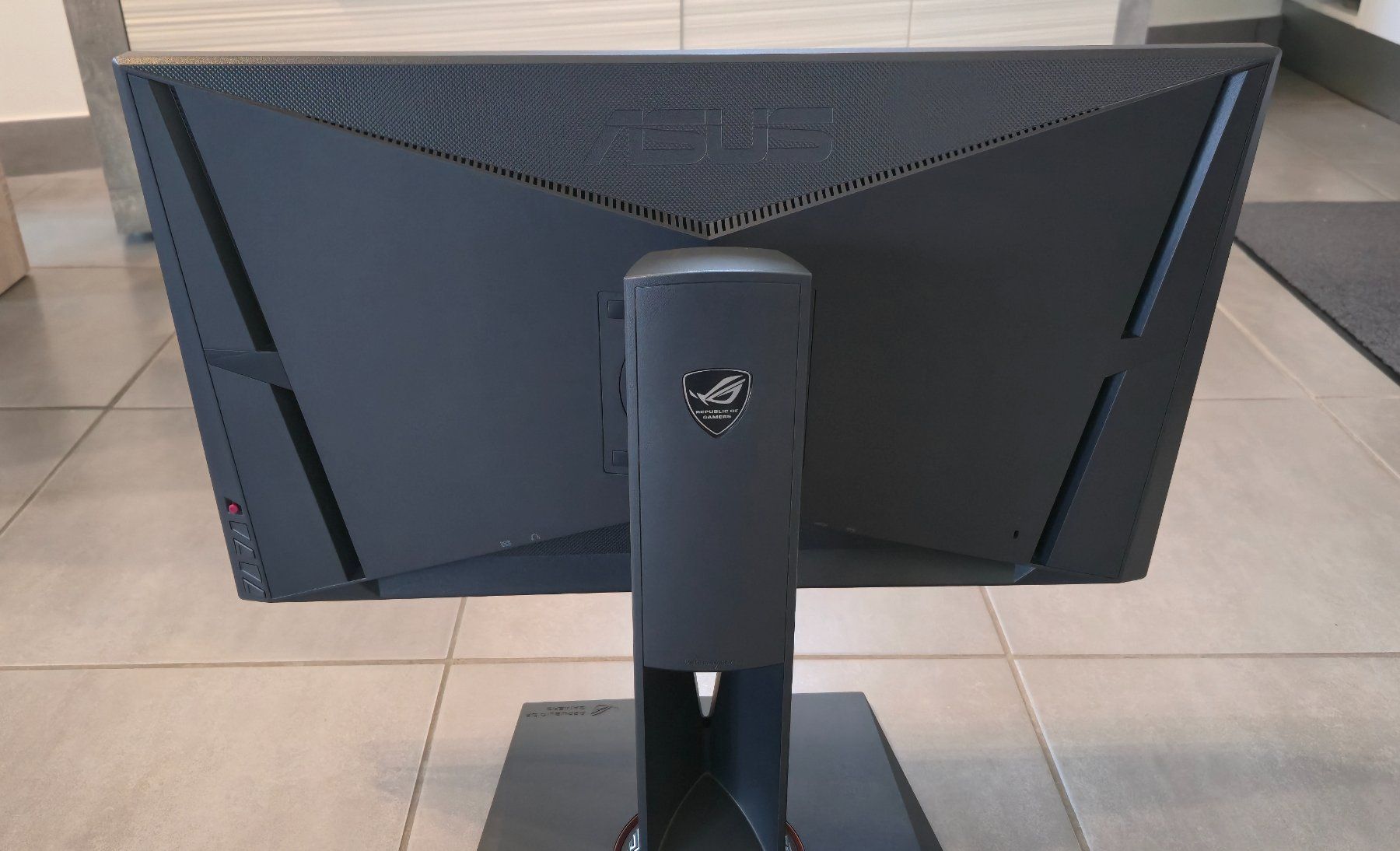Asus Ecrans: Écran ROG SWIFT PG278QR 27" – D'occasion à Châtelaine par KR4 2