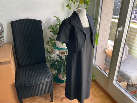 Dès 1.-!!! belle tenue 2 pièces anthracite fines rayures 38