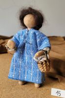 Schwarzenberger Krippenfiguren Kind mit Körbli 13cm N15