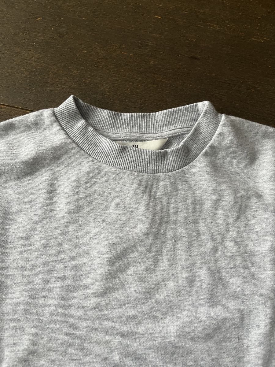 H&M Maglioni & Felpe: Pull sweat H&M gris 134/140 – Usato da gland venduto da Moral 1