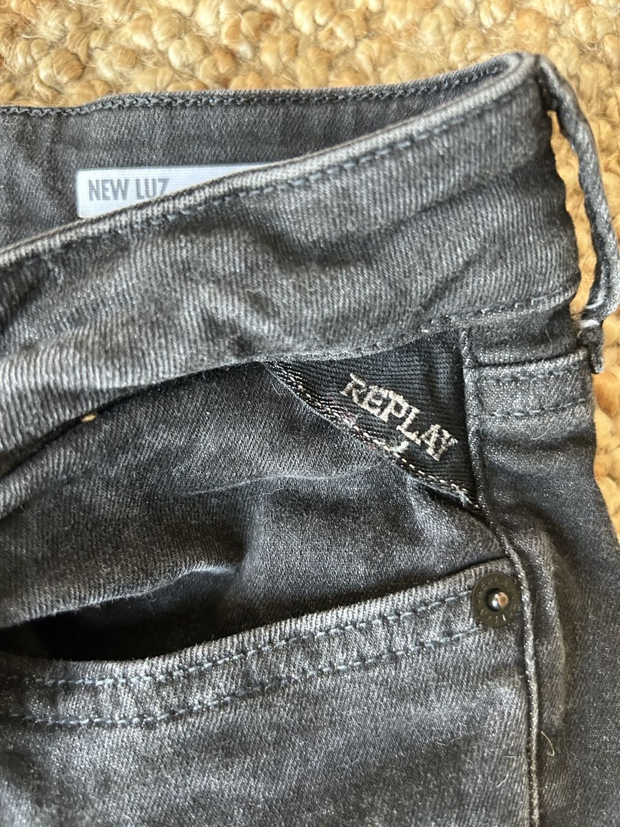 Replay Jeans: Replay Luz Leoprint Jeans Gr 28 – Gebraucht aus Biel-Benken BL von nad10 3