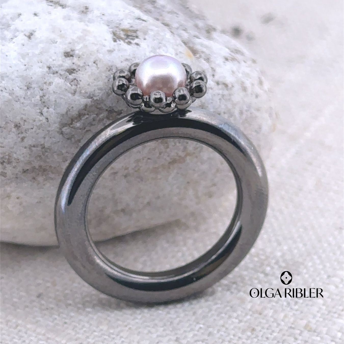 Olga Ribler Anelli: Edelstahl Pneu Ring mit Perle Grösse 60 – Nuovo (secondo la descrizione) da Luzern venduto da Schmuckoutlet 5