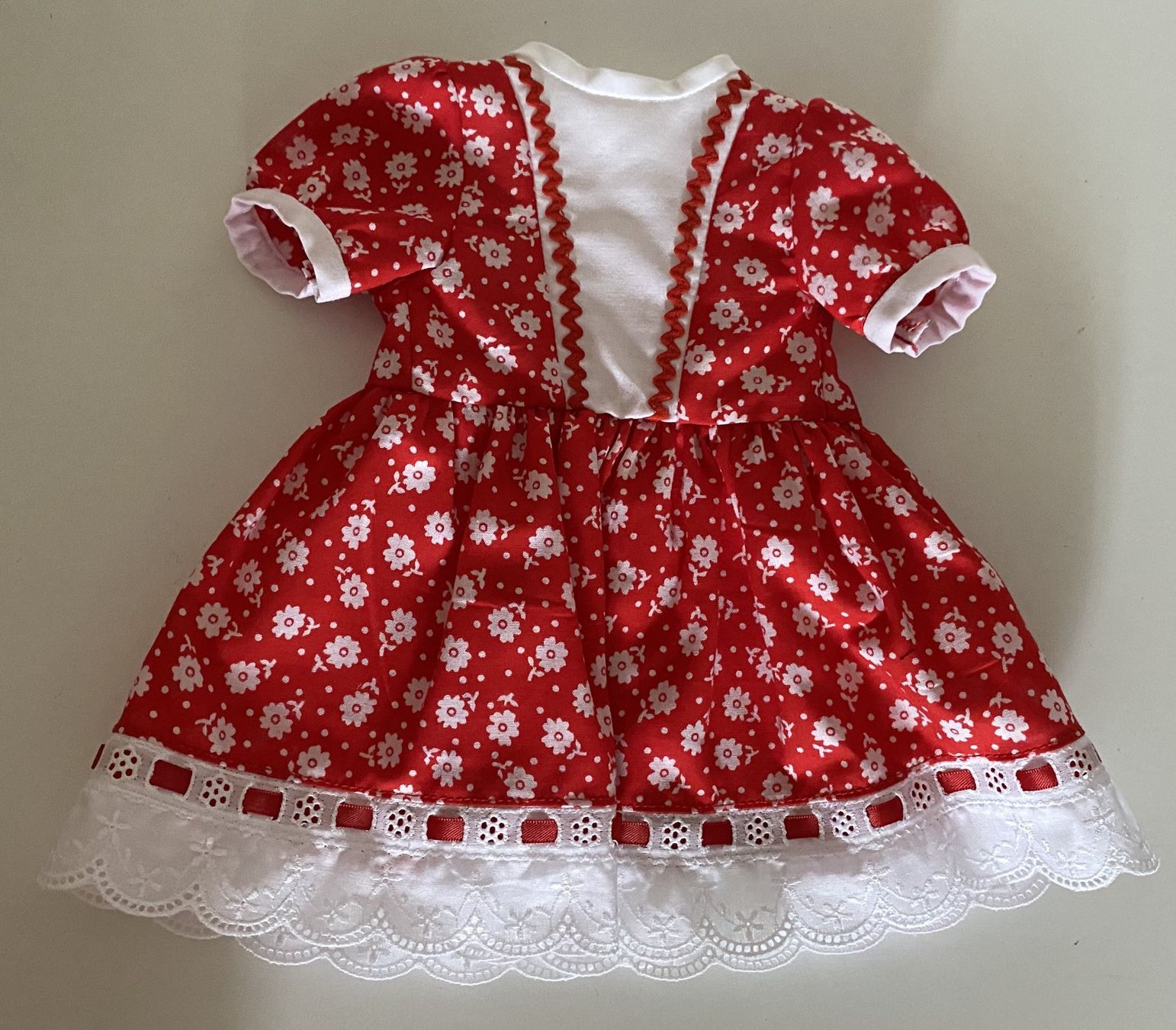 Puppen: Puppenkleid – Gebraucht aus Rheinfelden von Tigerlilli
