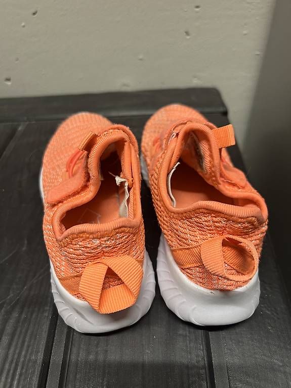 Kappa Chaussures garçon: Kappa Turnschuhe Gr 28 – D'occasion à Birmenstorf AG par Stefan5413 1
