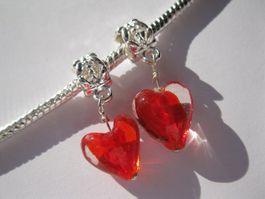 Anhänger versilbert Herz, Dangle Glasherz rot